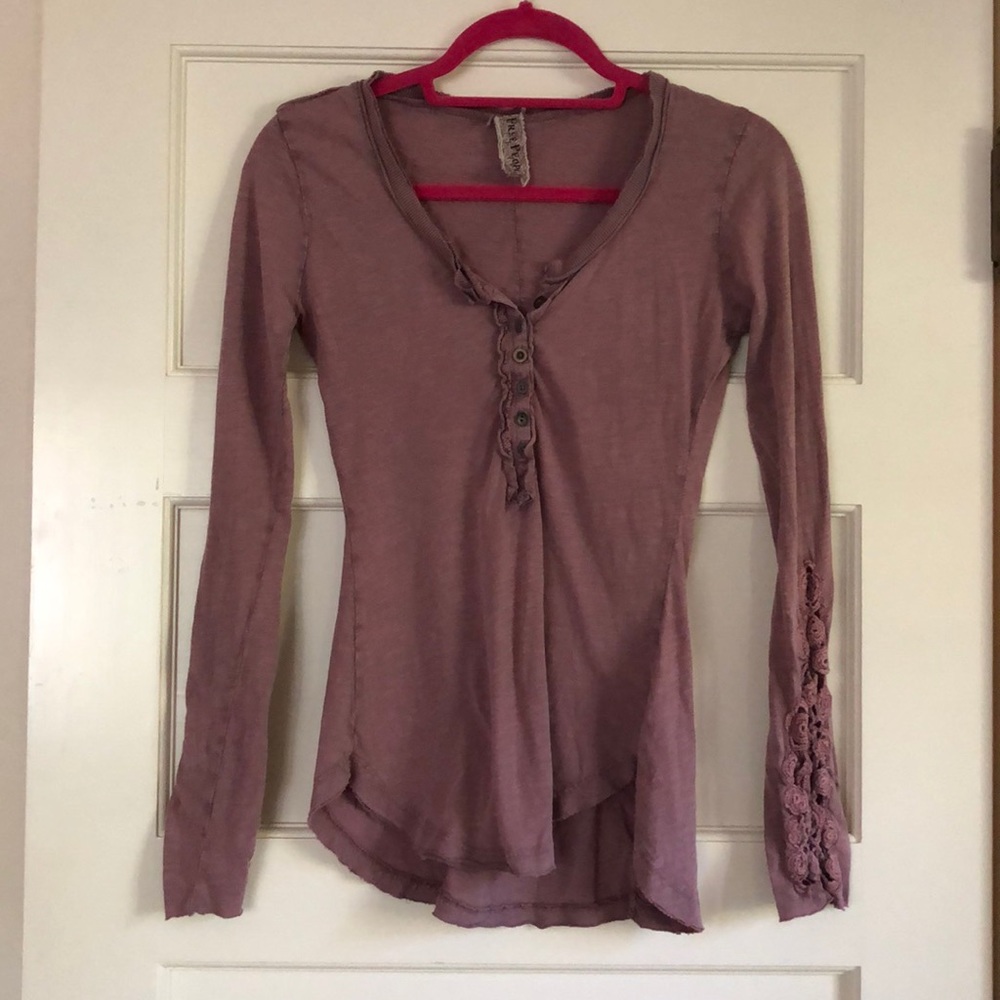 *SOLD* Free People Top with Lace Arm detail - XS